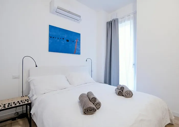 Borgovico Garden - The House Of Travelers Apartment *