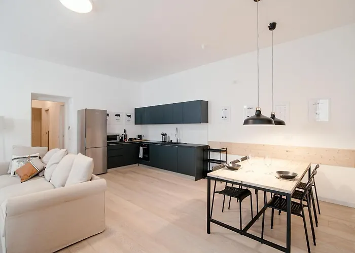 Borgovico Garden - The House Of Travelers Apartment Como