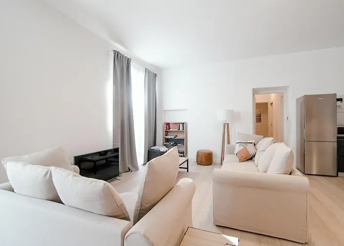 Borgovico Garden - The House Of Travelers