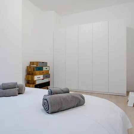 公寓 Borgovico Garden - The House Of Travelers *