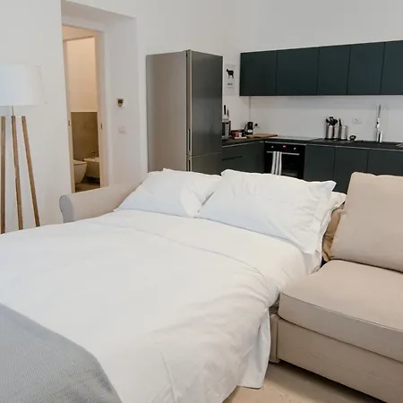 Borgovico Garden - The House Of Travelers Como