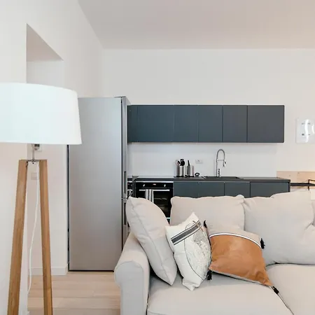 Borgovico Garden - The House Of Travelers 公寓 *