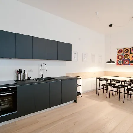 Borgovico Garden - The House Of Travelers 公寓