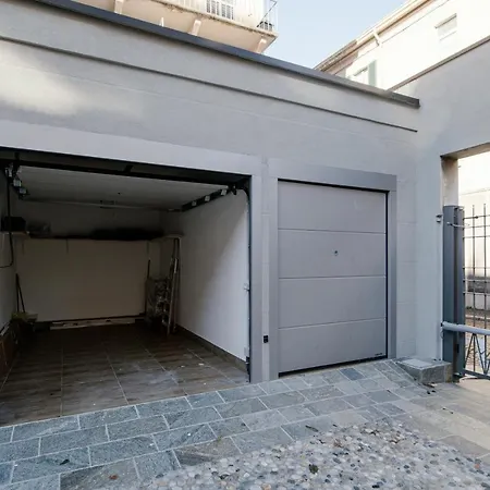 Borgovico Garden - The House Of Travelers