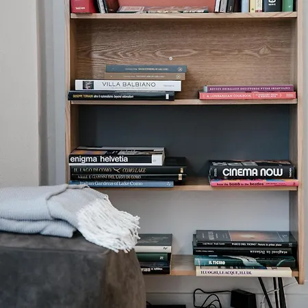 Borgovico Garden - The House Of Travelers