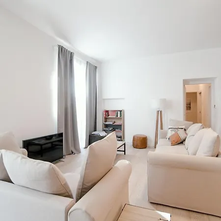 Borgovico Garden - The House Of Travelers